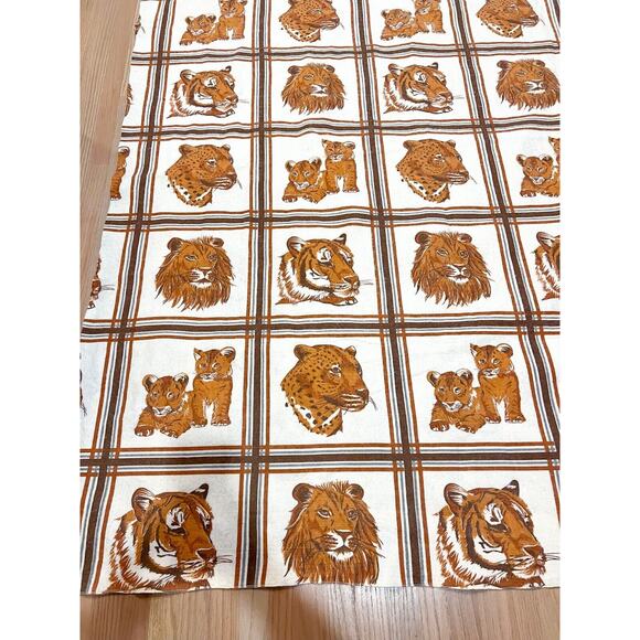 Vintage Tiger Cub Lion Leopard Big Cat Poly Blanket 92" x 72” Brown Orange White - Picture 3 of 10
